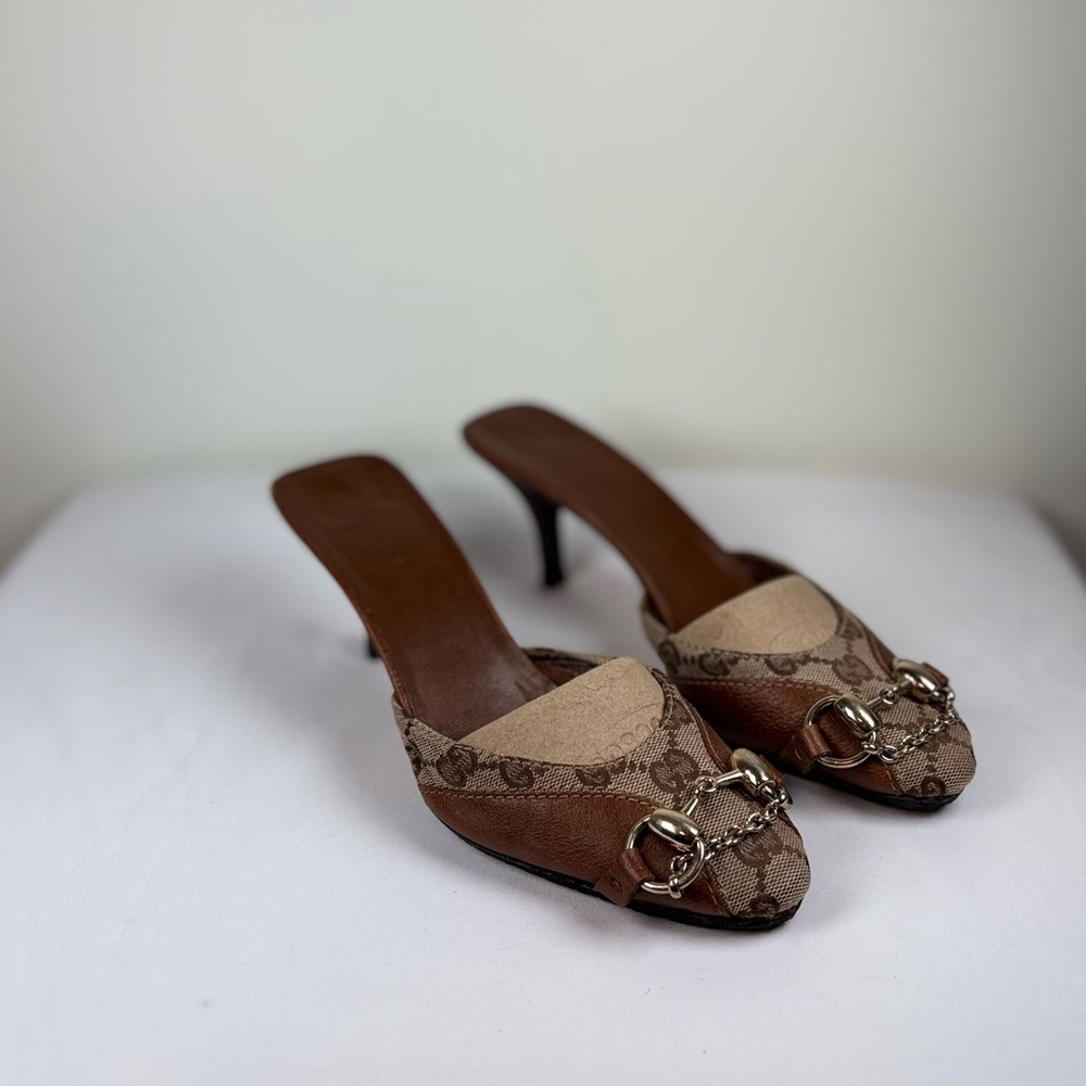 VINTAGE GUCCI GG MONOGRAM HORSEBIT MULE KITTEN HEELS